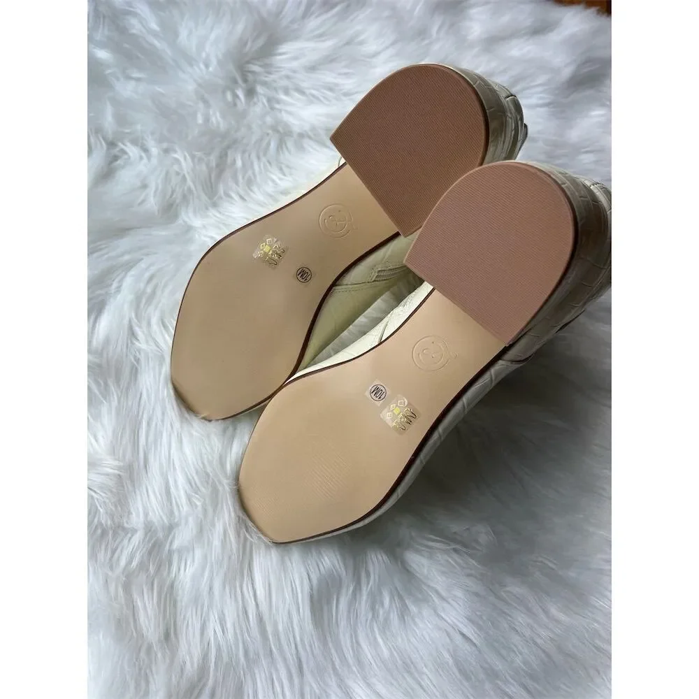 🆕 Chinese Laundry Women's Cream Glass Croc Davinna Booties Size 10  Embossed